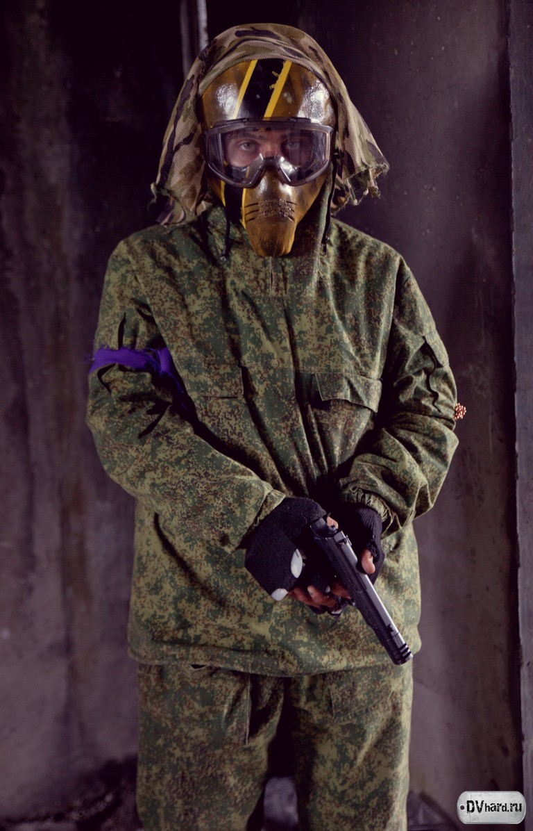 Красивая хардбольная маска Красивая хардбольная маска