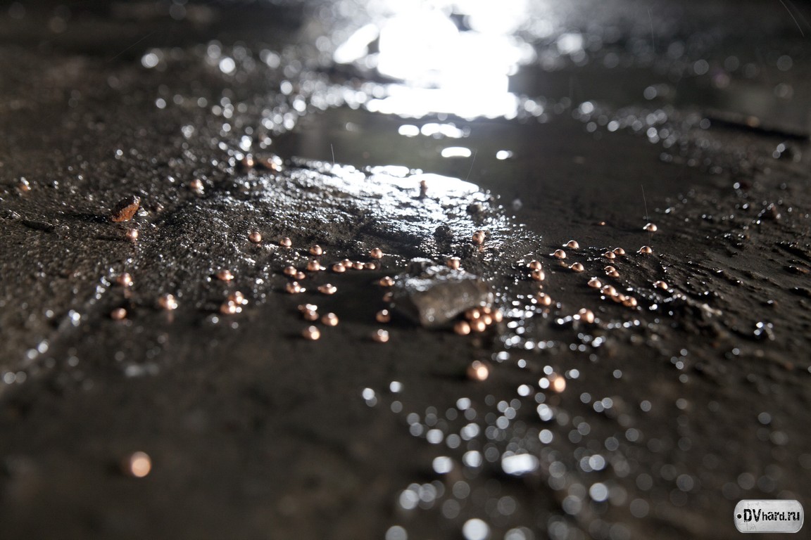 Хардбольные пули в луже Хардбольные пули в луже