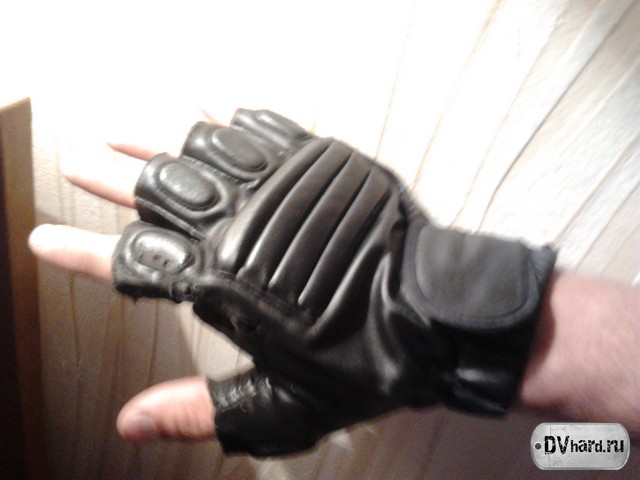 обычная перчатка обычная перчатка