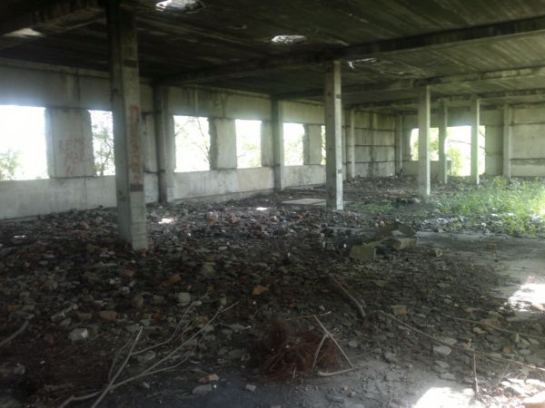 внутри малого здания внутри малого здания